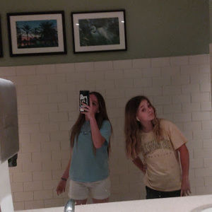 Meet your Posher, Lilly